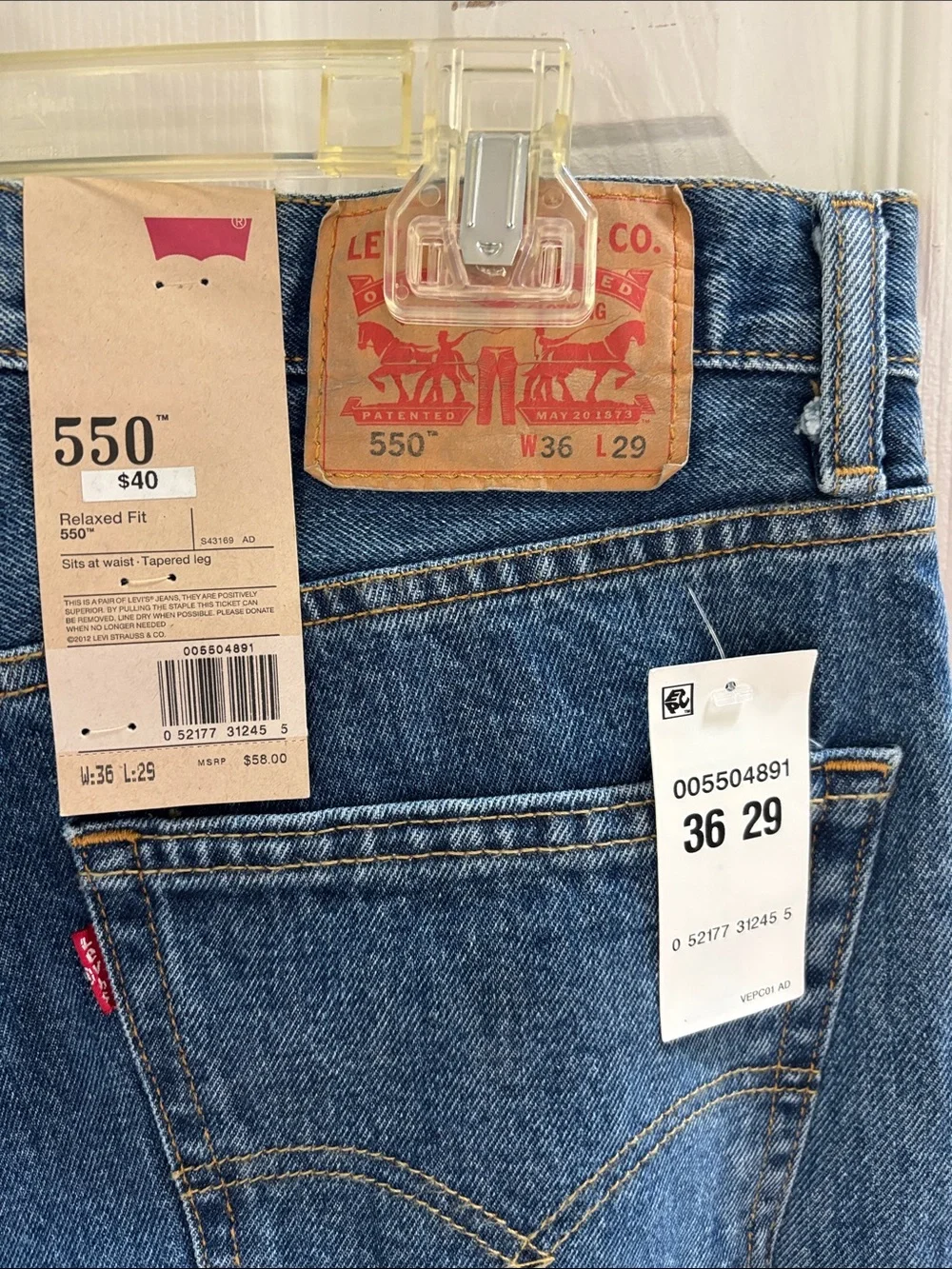 Levi's 550 Men's Straight-Leg Dark Blue Denim Jeans